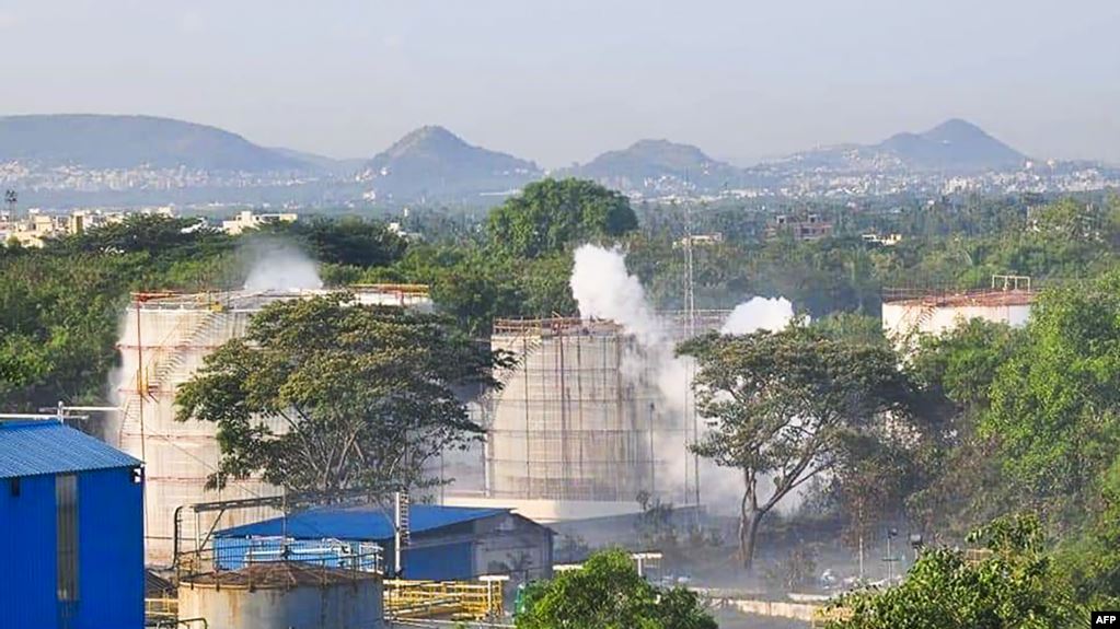 8 viktima dhe qindra të helmuar nga rrjedhja e gazit