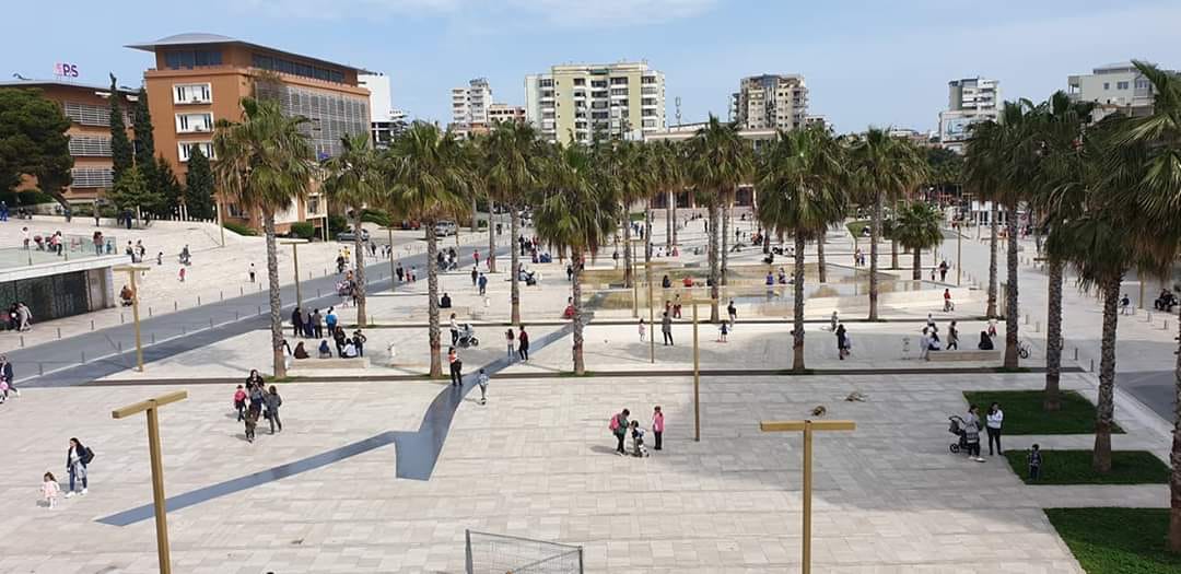 Qyteti bregdetar në vëmendjen e medias spanjolle: Durrësi, i goditur nga tërmeti dhe Covid-19, shpreson të ringjallet me turizmin