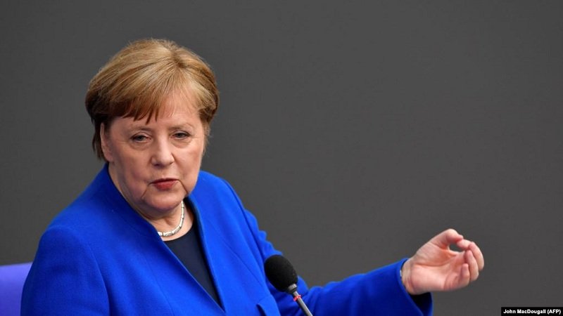 Merkel: Jemi ende në fillim të pandemisë