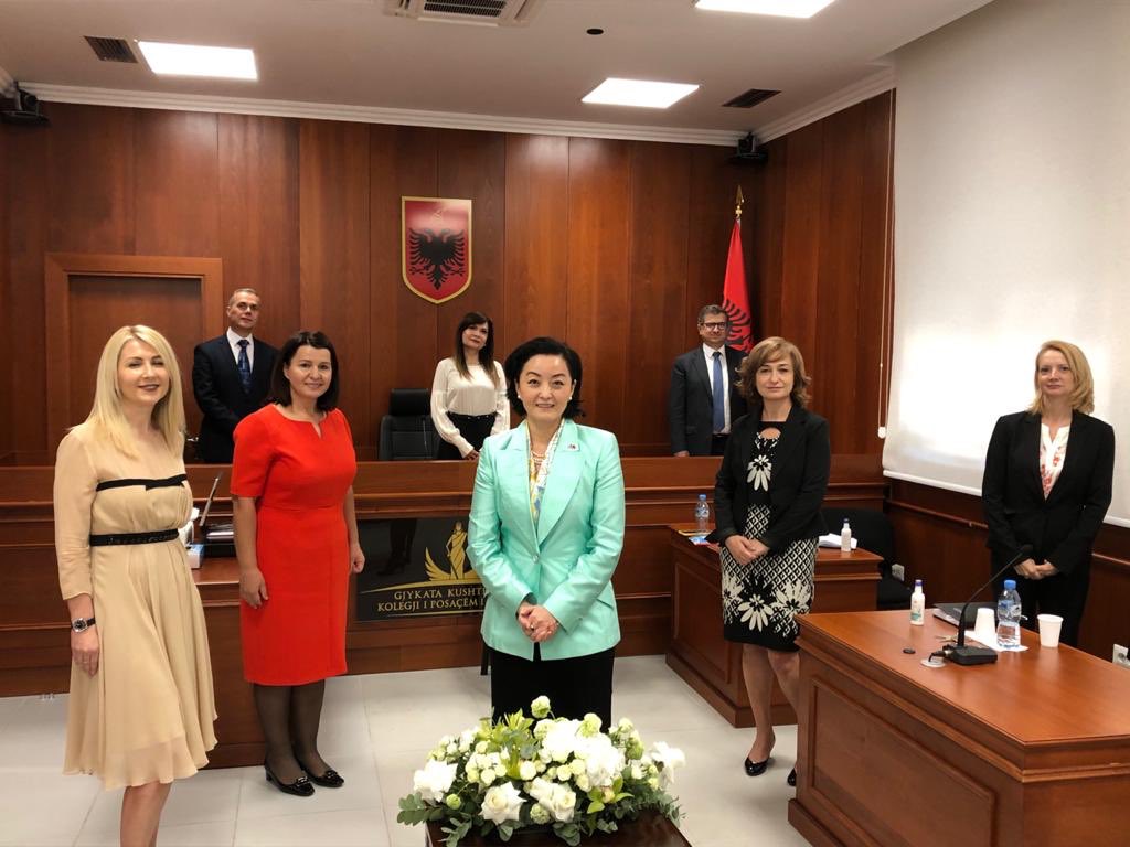 Ambasadorja Kim jep tjetër mesazh për Reformën në Drejtësi