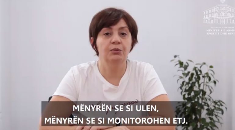 Matura Shtetërore 2020/ Penalizim me 1 vit për çdo maturant që merr celularin në provim