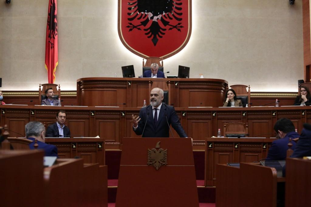 “Brenda majit Shqipëria tërësisht e hapur dhe nis sezoni turistik”! Rama: Të përgatitemi nëse vjen një valë e dytë…