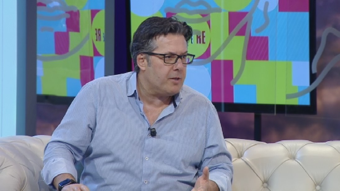 Paloka: Ndërhyrja e policisë së armatosur tek Teatri para orës 5 të mëngjesit, e paligjshme