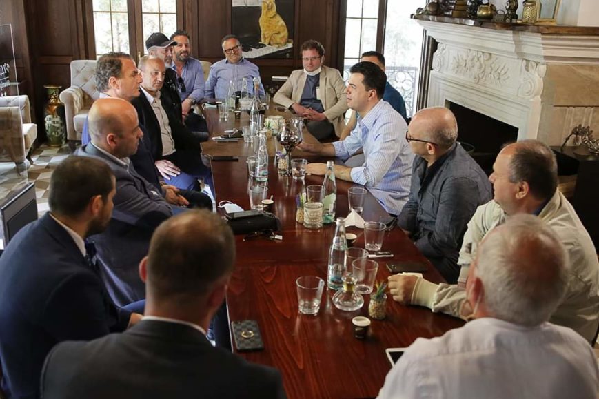 Gjobitja dhe heqja e patentës për Bashën dhe biznesmenët durrsakë, reagon Rama