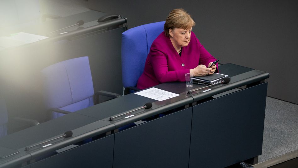 “Duket si një sulm hakmarrjeje”, si u futën hakerat rus në e-mailin e kancelares Merkel