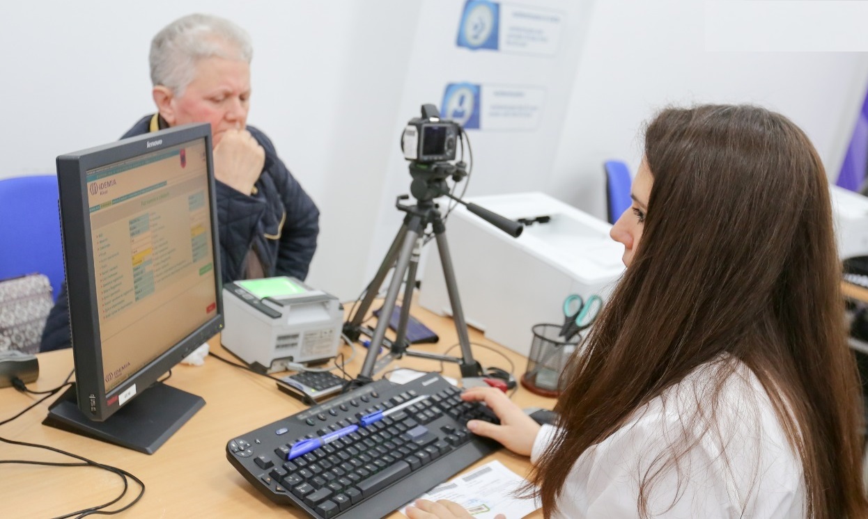 Aplikimi për pasaporta biometrike dhe karta identiteti, ministri Lleshaj: Ja si do procedohet
