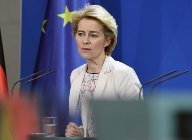 Presidentja e KE, Ursula von der Leyen kërkesë SHBA-së për vendimin ndaj OBSH-së: Jemi përballë një kërcënimi global