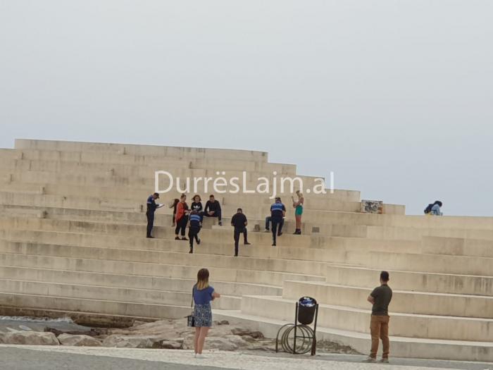 Policia e Durrësit në aksion, gjobiten në masë qytetarët që shkelën liridaljen