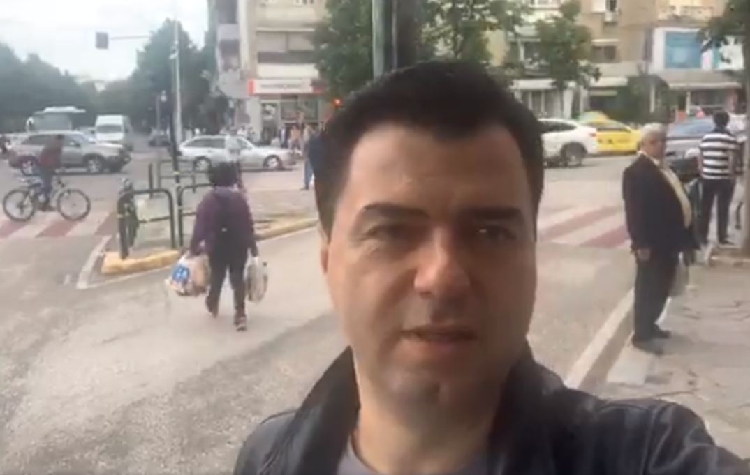 Basha nis ditën me video-selfie: Qeveria braktisi njerëzit për oligarkët