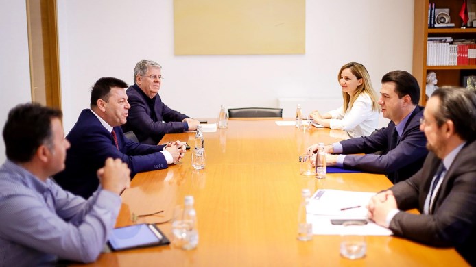 Pesë shqetësimet e turizmit, Basha: Të zbatohen sa më parë nga qeveria