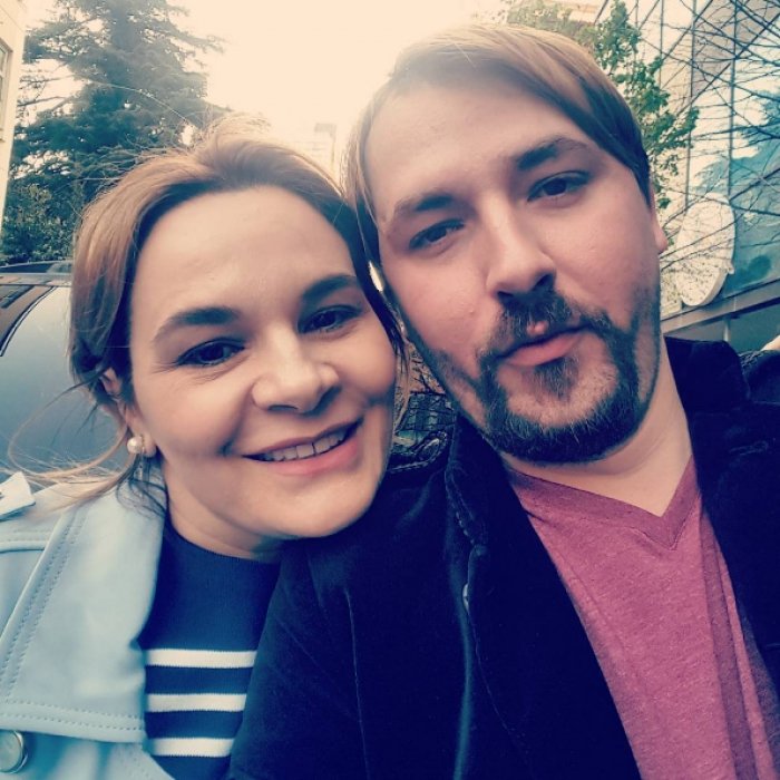 Vendimi për Teatrin/ Kastro Zizo: Të shembet, bordello ku bënin seks 10 njerëz në një dhomë!