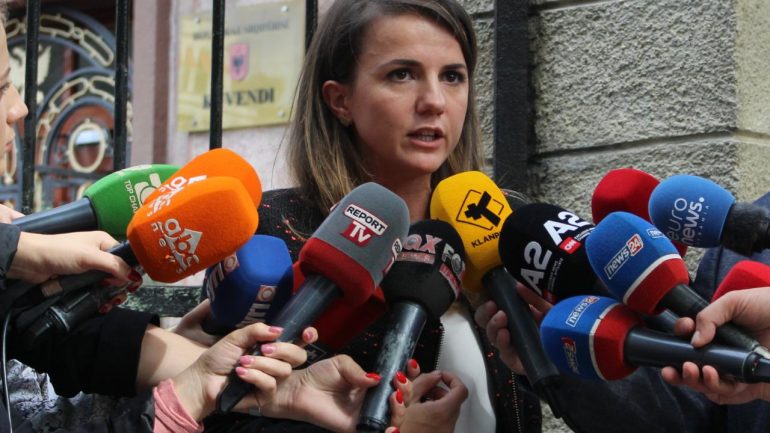 Hajdari apel Këshillit Politik: Të mos e mbyllim mbledhjen pa kompromis