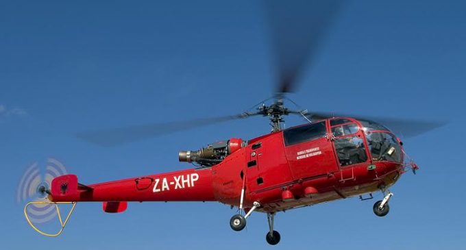 I plas jastëku i ajrit të kamionit dhe plagoset në kokë, shoferi niset me helikopter drejt Tiranës