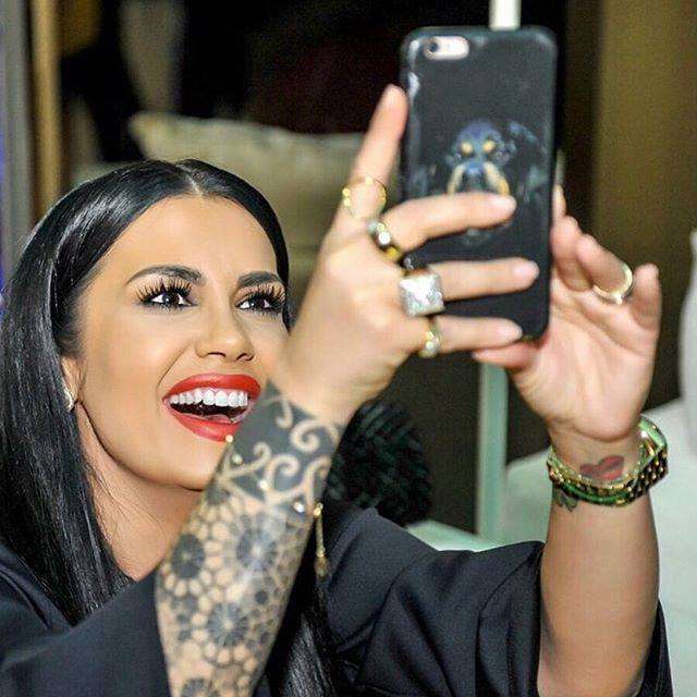 Jonida Maliqi bën tatuazhin e radhës, për dashurinë dhe urrejtjen (FOTO)