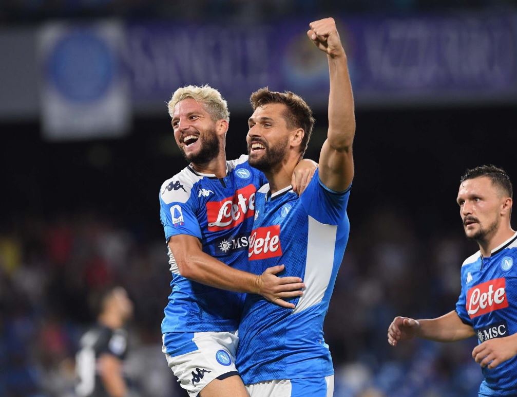 Klubi i Serisë B i surprizon të gjithë, pranë firmës me sulmuesin e Napolit