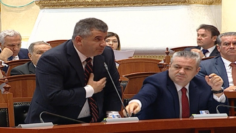 Bllokoi foltoren e Kuvendit, Gramoz Ruçi përjashton deputetin e opozitës së re