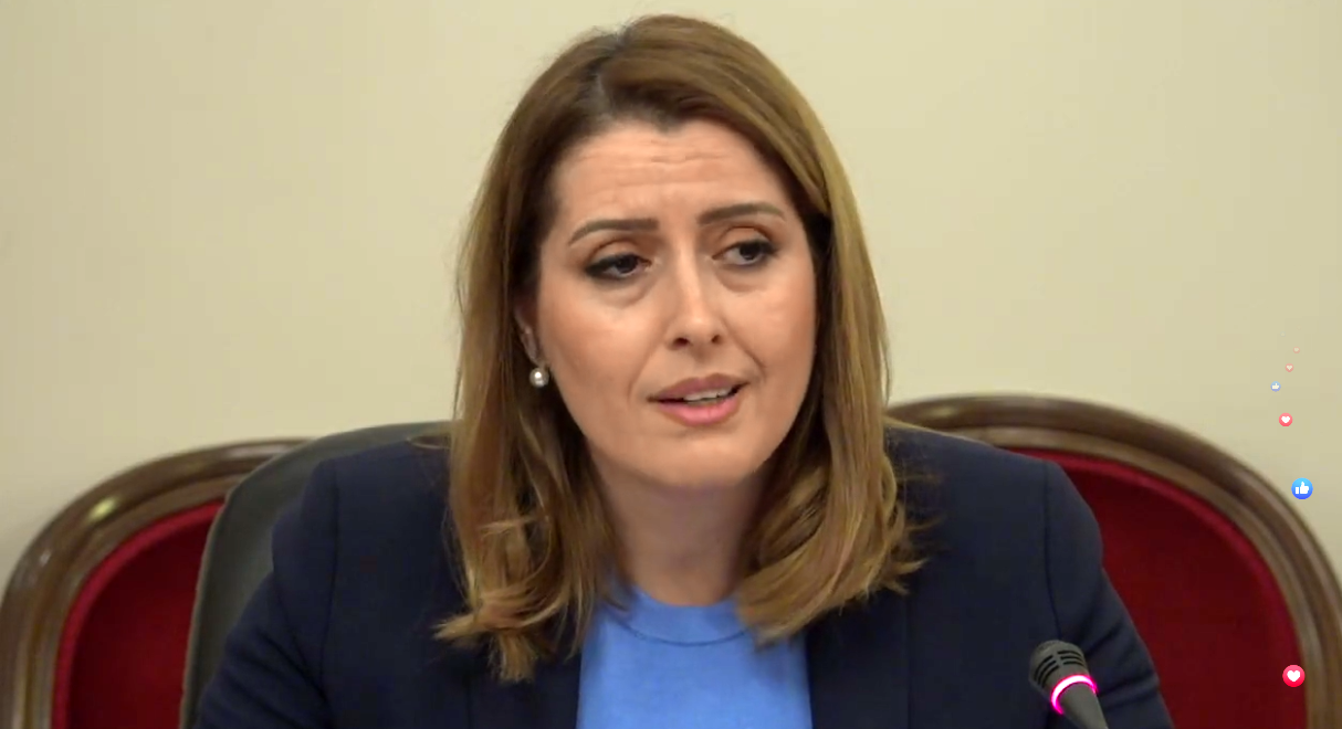 Manastirliu: Nëse kemi 250 të shtruar në spitale, do të kthehemi tek masat shtrënguese