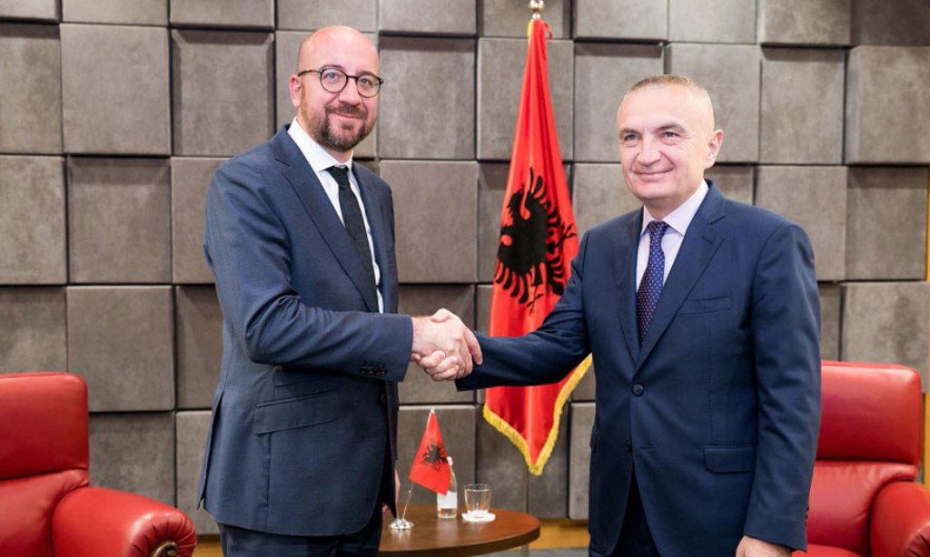 9 maji, dita e Evropës/ Presidenti Meta i shkruan mesazh urimi kreut të KE, Charles Michel