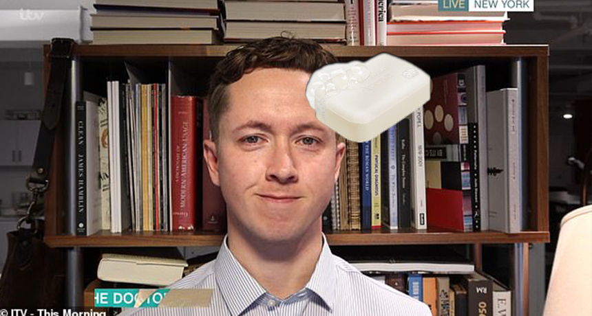 Nuk ka përdorur sapun për 4 vite, doktori pretendon se mban era parfum