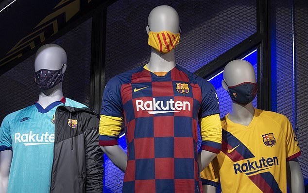 Në krizë ekonomike/ Barcelona bën biznes me pandeminë, tani shet maska