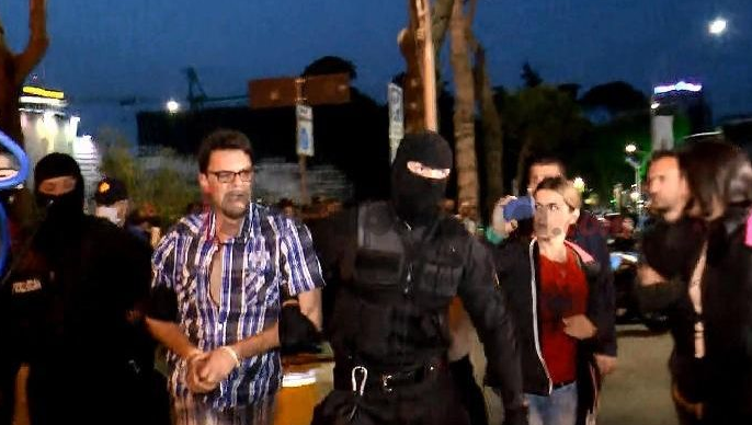 Shkrimtarja e njohur flet pas shoqërimit të vëllait të saj, Neritan Liçaj: Lotët nuk janë për vete, por për Shqipërinë