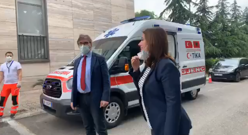 Manastirliu dhe Brataj tek Urgjenca Kombëtare: Kush ka pyetje, kërkesa apo ankesa të telefonojë në linjën e gjelbër