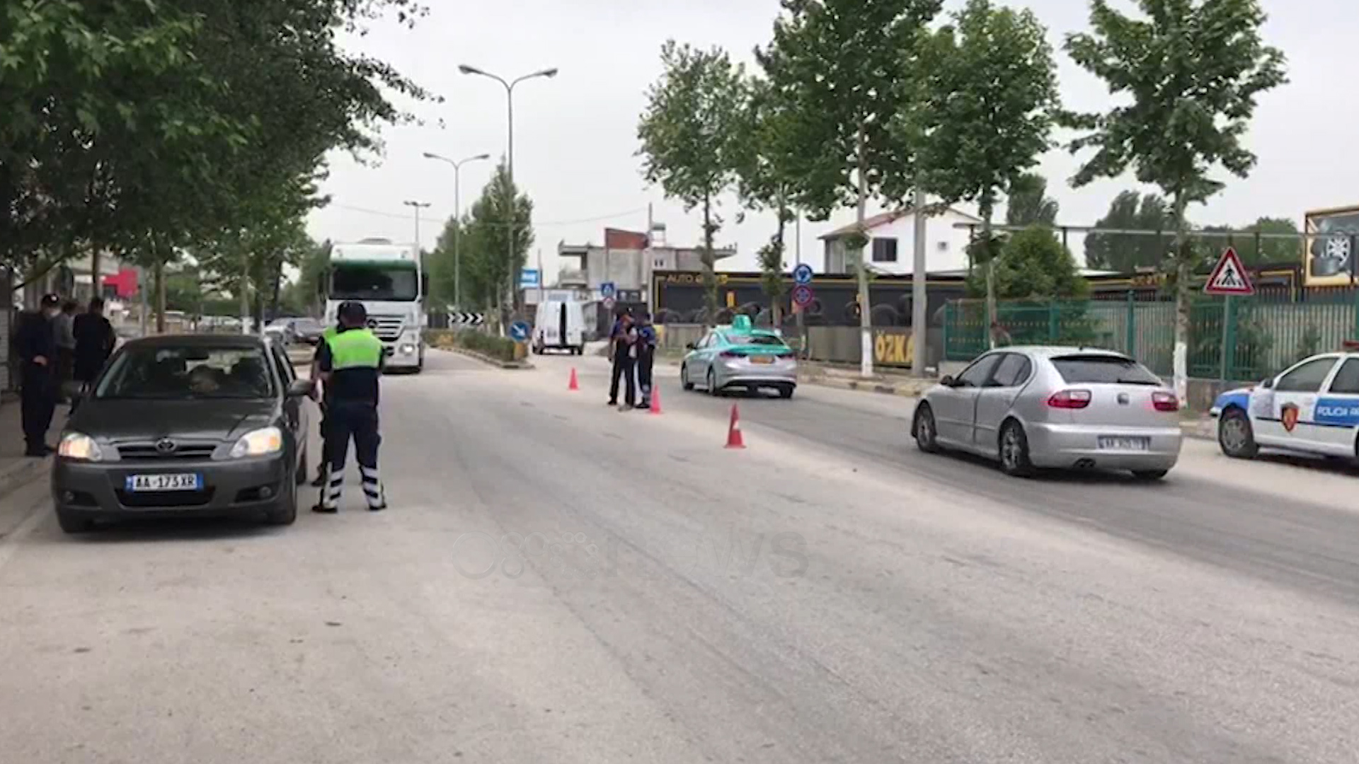 Protesta sot në 16:00/ PD denoncon presionin: Po ndalohen makinat të hyjnë në Tiranë