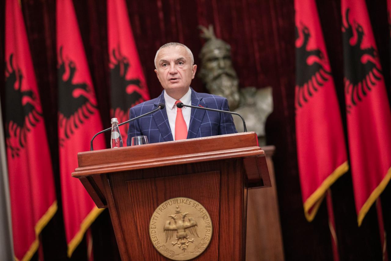 Meta kujton revoltat e Qafë Barit dhe Spaçit, thirrje popullit: Të ngrihemi për të rrëzuar tiraninë!