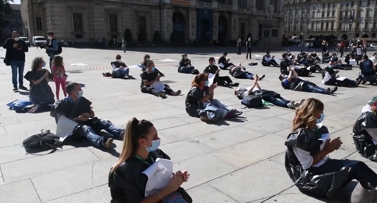 Infermierët italianë në protestë, nuk morën shpërblim: Ne meritojmë respekt
