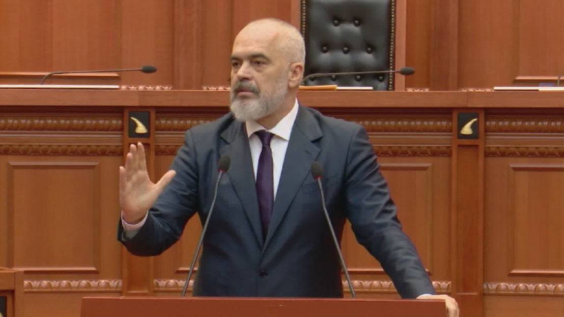 Rama: Godina e vjetër e Teatrit ishte fëmija ilegal dhe bastard, i marrëdhënies mes autorit dhe luftës