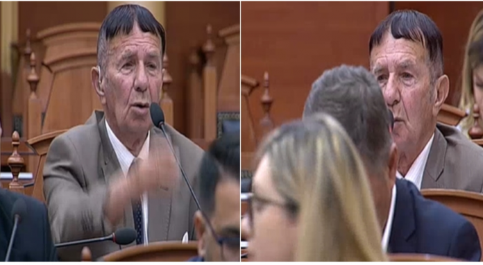 Deputeti i “lë gojëhapur” të gjithë me prerjen e re të flokëve