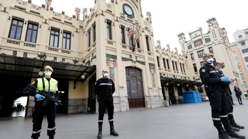 Spanja zbut izolimin, dalje masive për shëtitje dhe vrap