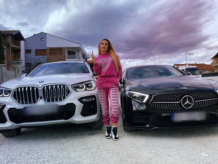 Ndodh edhe kështu, reperja gjermane vjedh detaje nga këngët e saj, reagon Tayna