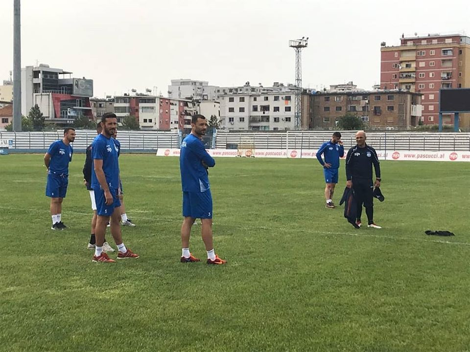 Teuta me mendjen te Laçi, vijon stërvitja intensive