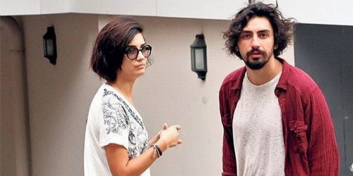 Aktorja e njohur turke i jep fund lidhjes 3-vjeçare me producentin