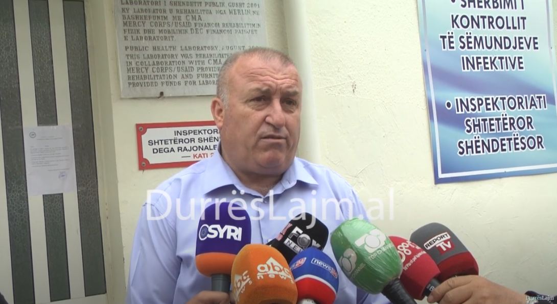 “Po na bëjnë presion”, mjekët në Durrës hyjnë në grevë: Kërkojmë pagat tona! (VIDEO)