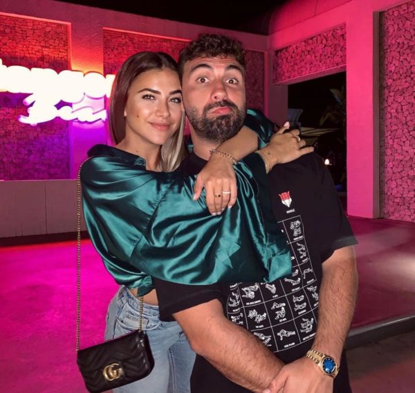 Si u njohën Sara dhe Ledri? Reperi zbulon detajin interesant nga takimi në prapaskenë