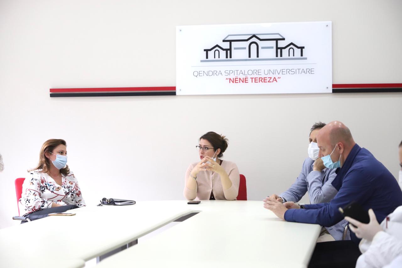 Rritja e rasteve me COVID-19, Manastirliu: Lufta s’ka përfunduar, të zbatojmë rregullat e distancimit fizik dhe higjienën personale!