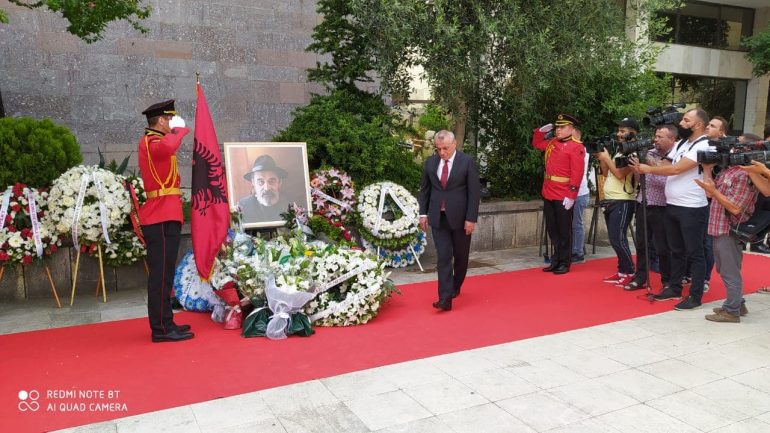 Kryeparlamentari Gramoz Ruçi homazhe në nderim të Moikom Zeqos