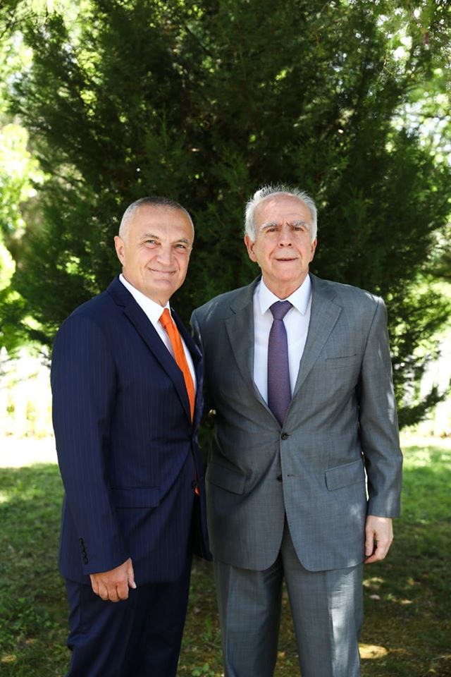 Presidenti Meta zhvillon takim lamtumire me ambasadorin serb