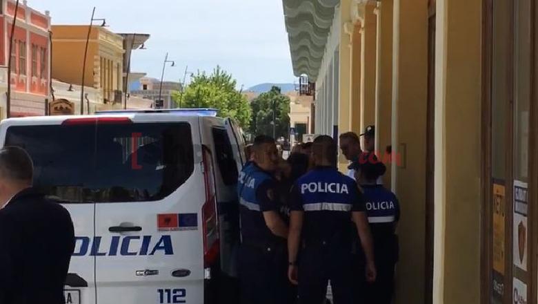 Arrestohen dy persona nga Durrësi, po transportonin shtetas të huaj për 400-500 euro