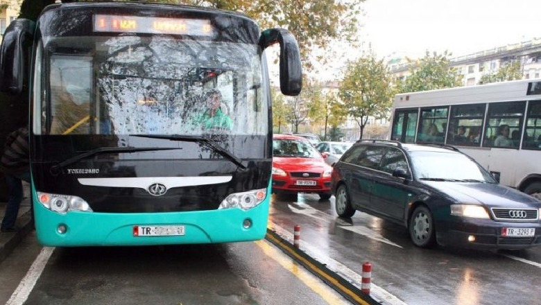 Unioni i Shoqatave të Transportit Publik: Nuk rifillojmë punë të hënën nëse nuk plotësoni kushtet