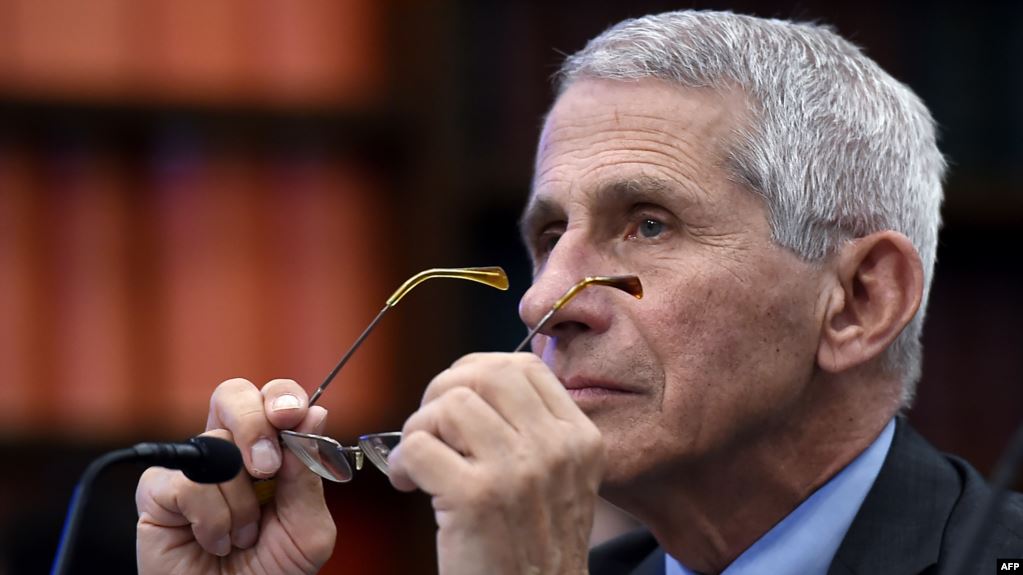 Fauci paralajmëron: SHBA-të mund të përballen me 100 mijë raste në ditë me COVID-19