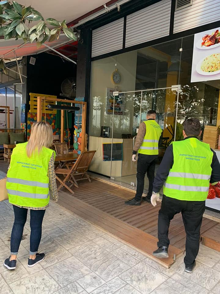 ISHSH inspektime në terren, gjobiten subjekte në Durrës, Tiranë dhe Fier