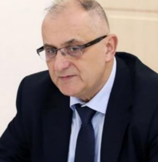 Studimi i “Forbes”/ Vasili: Suksesi i Ramës pas izolimit idiot është rritja e rasteve me 62%