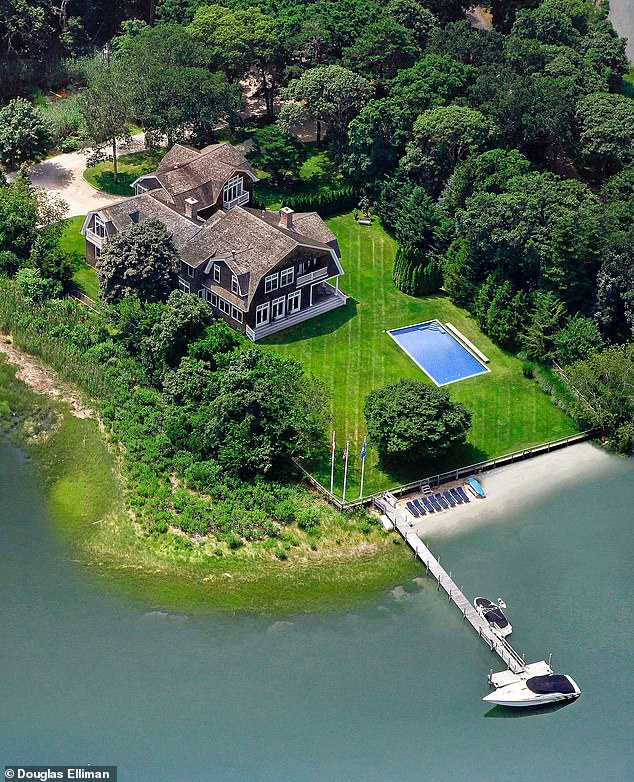 Vila luksoze ku Rihanna do të kalojë pushimet verore (FOTO)