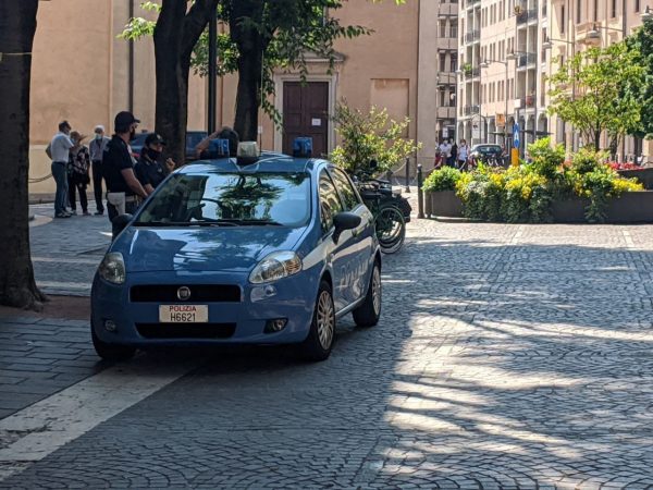 EMRAT/ 6 shqiptarë të pranga, për trafik droge e krim të organizuar