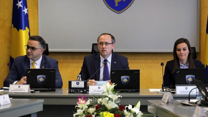 Qeveria e Kosovës heq reciprocitetin ndaj Serbisë