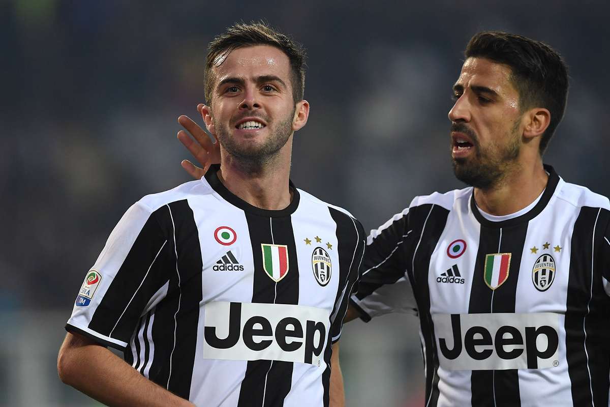 Plas te Juventus, mesfushori përplaset me Sarrin në stërvitje