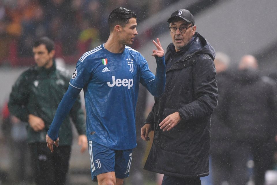 Sarri kriset me CR7, motra dhe 54.800 tifozë e shajnë trajnerin. Ndizen zërat për largimin e Ronaldos